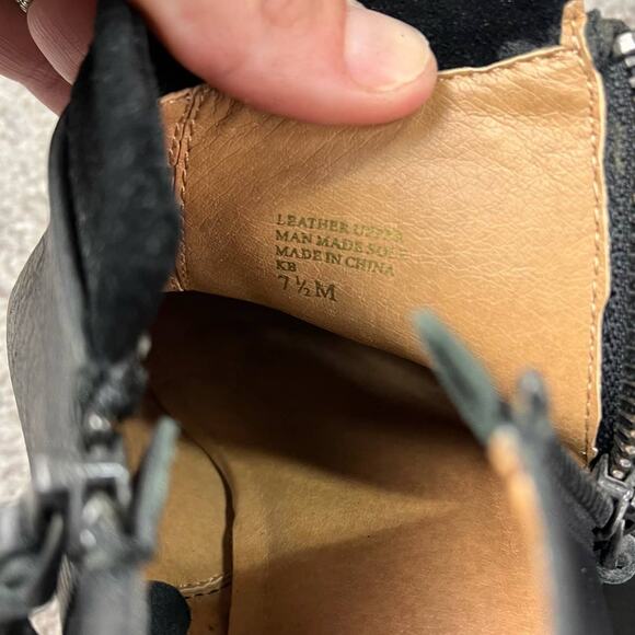 Black Leather Bettye Muller Booties size 7.5 - Picture 6 of 9